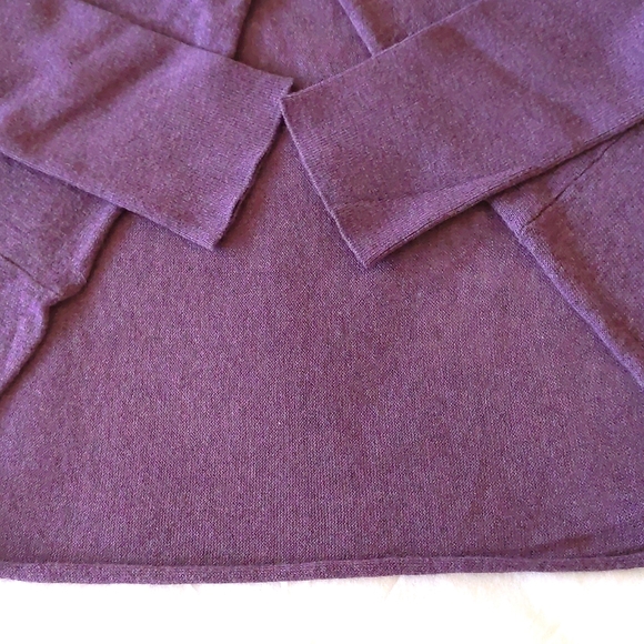 NWOT. Woman's Cotton/Cashmere blended shrug. - Picture 4 of 5